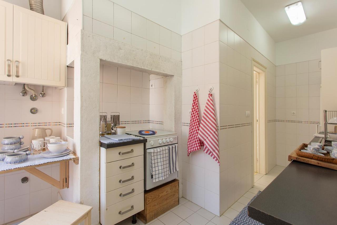 Spacious Alfama Duplex, By Timecooler Lisbon